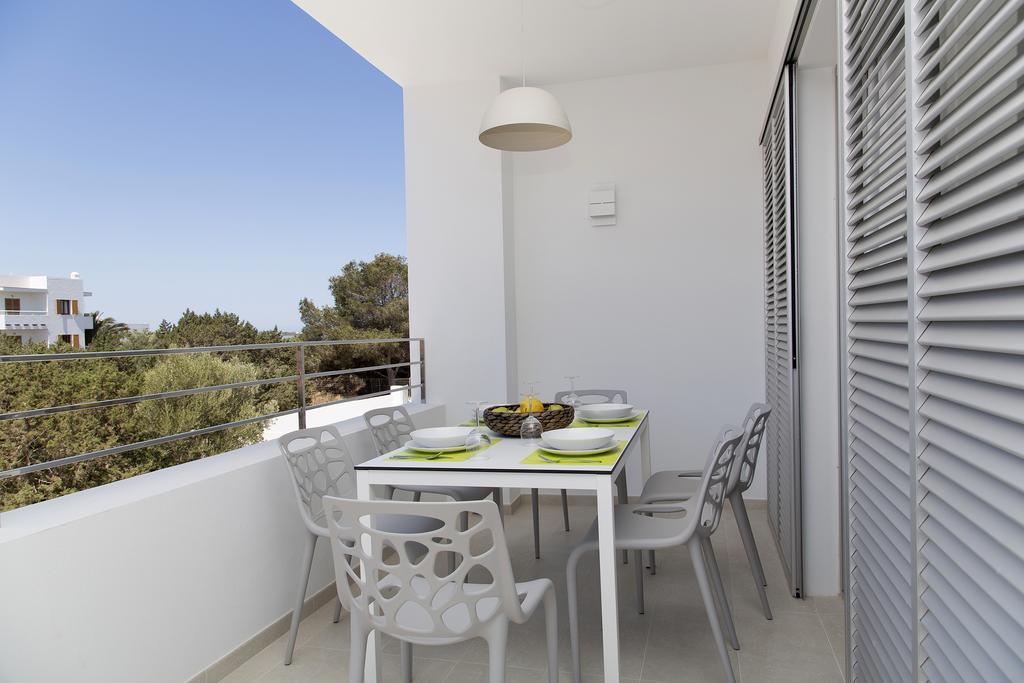 Apartamentos Proa - Emar Hotels Only Adults Es Pujols Room photo